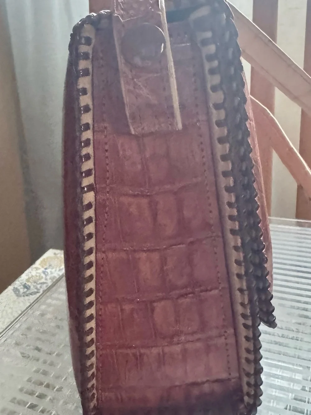 Vintage Brown Crocodile-Embossed Leather Crossbody Bag with Gold Turn-Lock